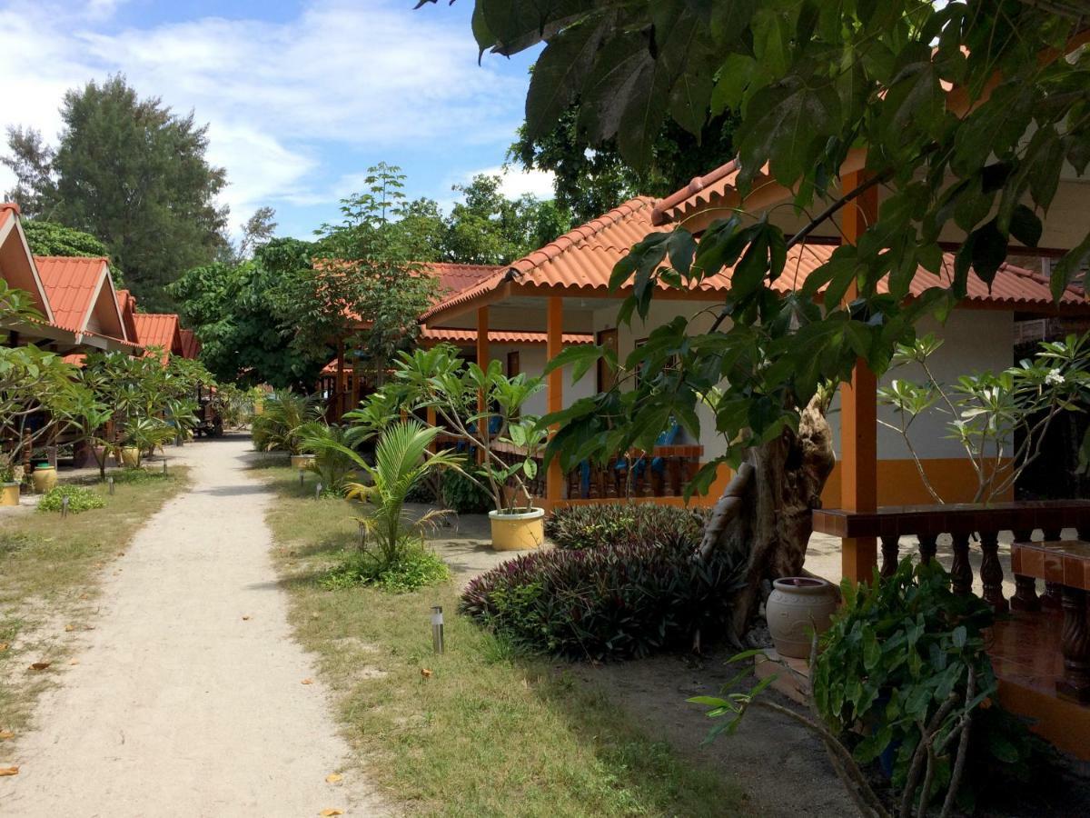 Coco Beach Bungalows Koh Lipe Exterior photo
